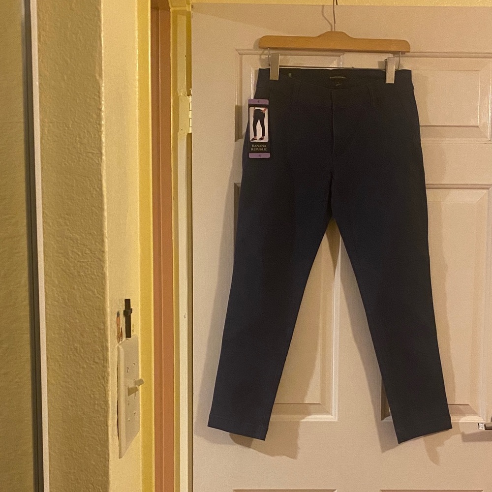 NWT Banana Republic Women's Dark Blue Ankle Jeans, Size 4